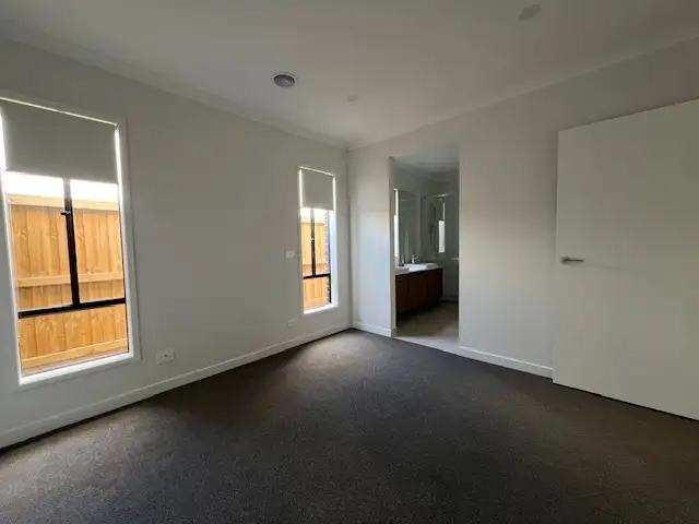 Fifth view of Homely house listing, 8 Hustling St, Tarneit VIC 3029