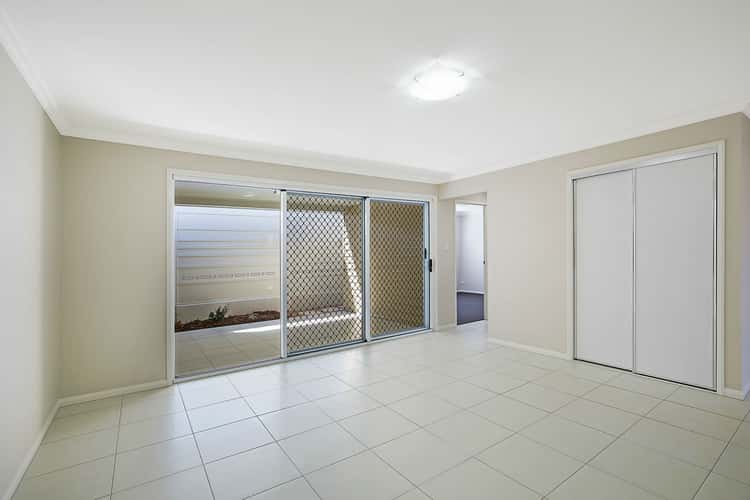Third view of Homely unit listing, 2/338 Hume Street, Centenary Heights QLD 4350