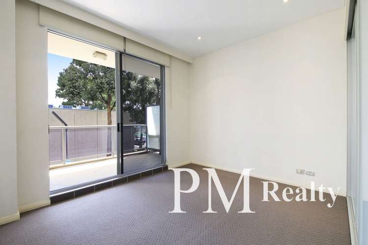 Third view of Homely apartment listing, 10/635 Gardeners Road, Mascot NSW 2020