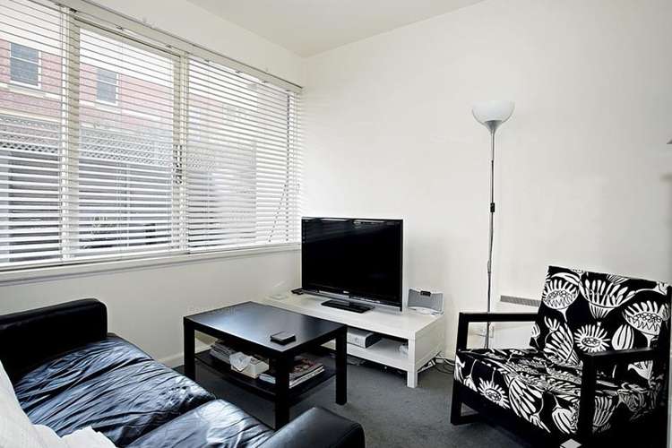 Second view of Homely unit listing, 2/122 Beaconsfield Parade, Albert Park VIC 3206