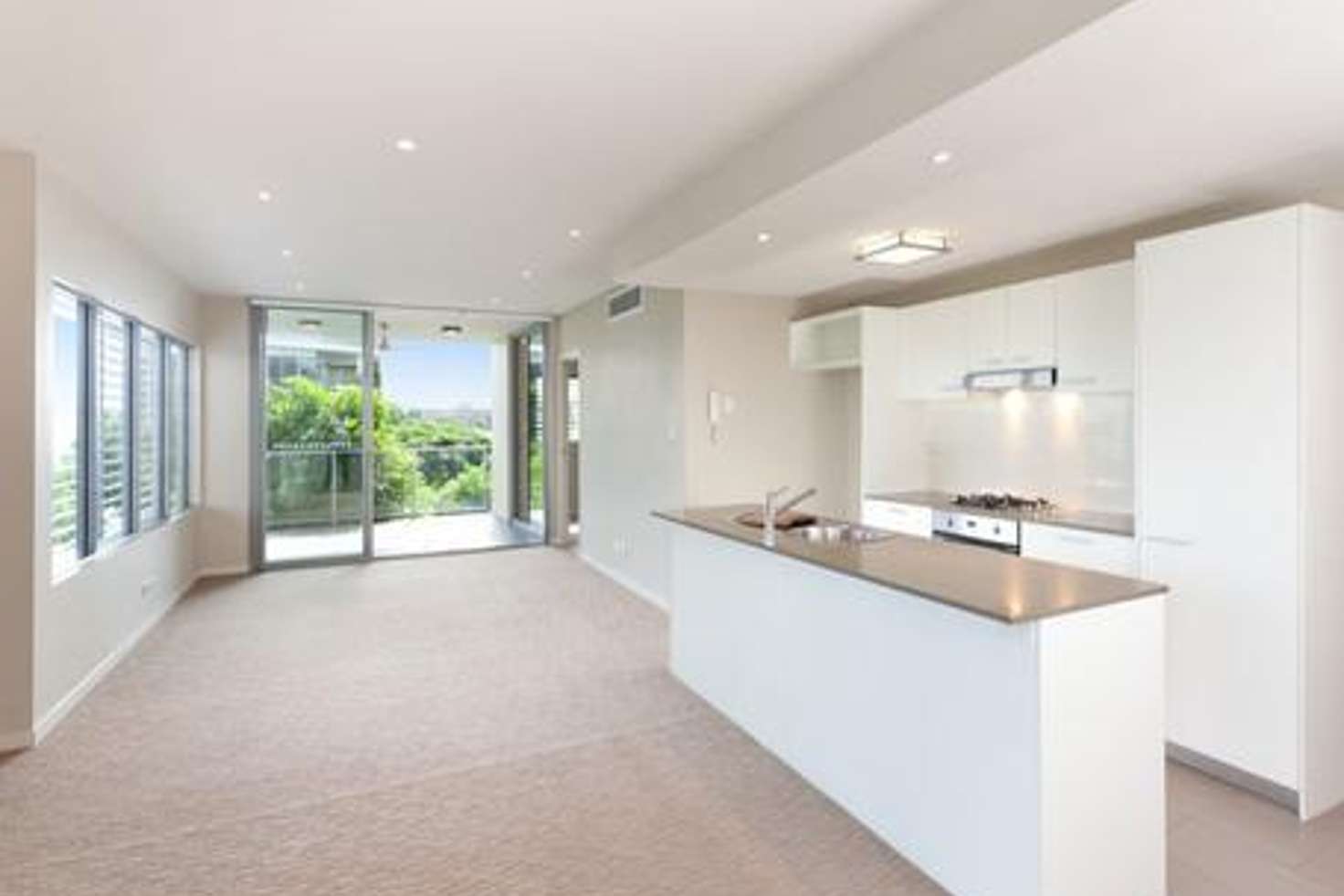 Main view of Homely unit listing, 16/18 Riverbend Pl, Bulimba QLD 4171