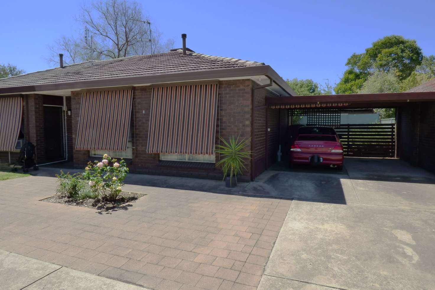 Main view of Homely unit listing, 2/31 Walker St, Benalla VIC 3672