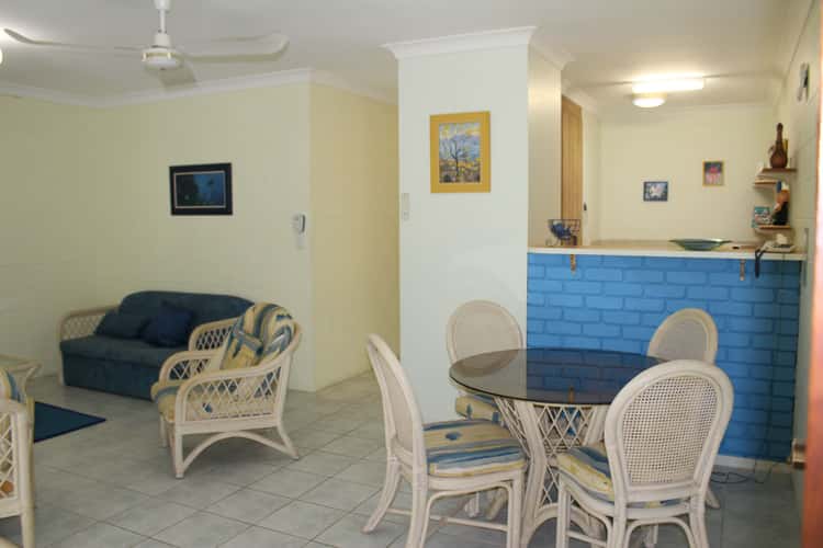 Sixth view of Homely unit listing, 2/32 Hayles Ave (Magnetic Reef) St, Arcadia QLD 4819