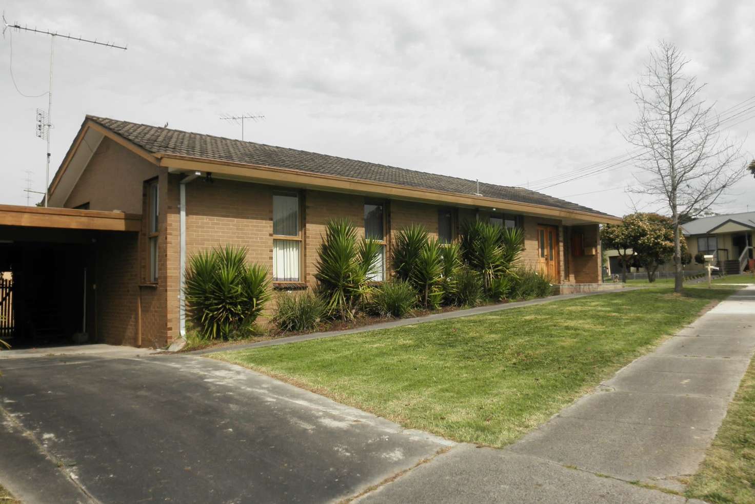 Main view of Homely house listing, 5 Walker Parade, Churchill VIC 3842