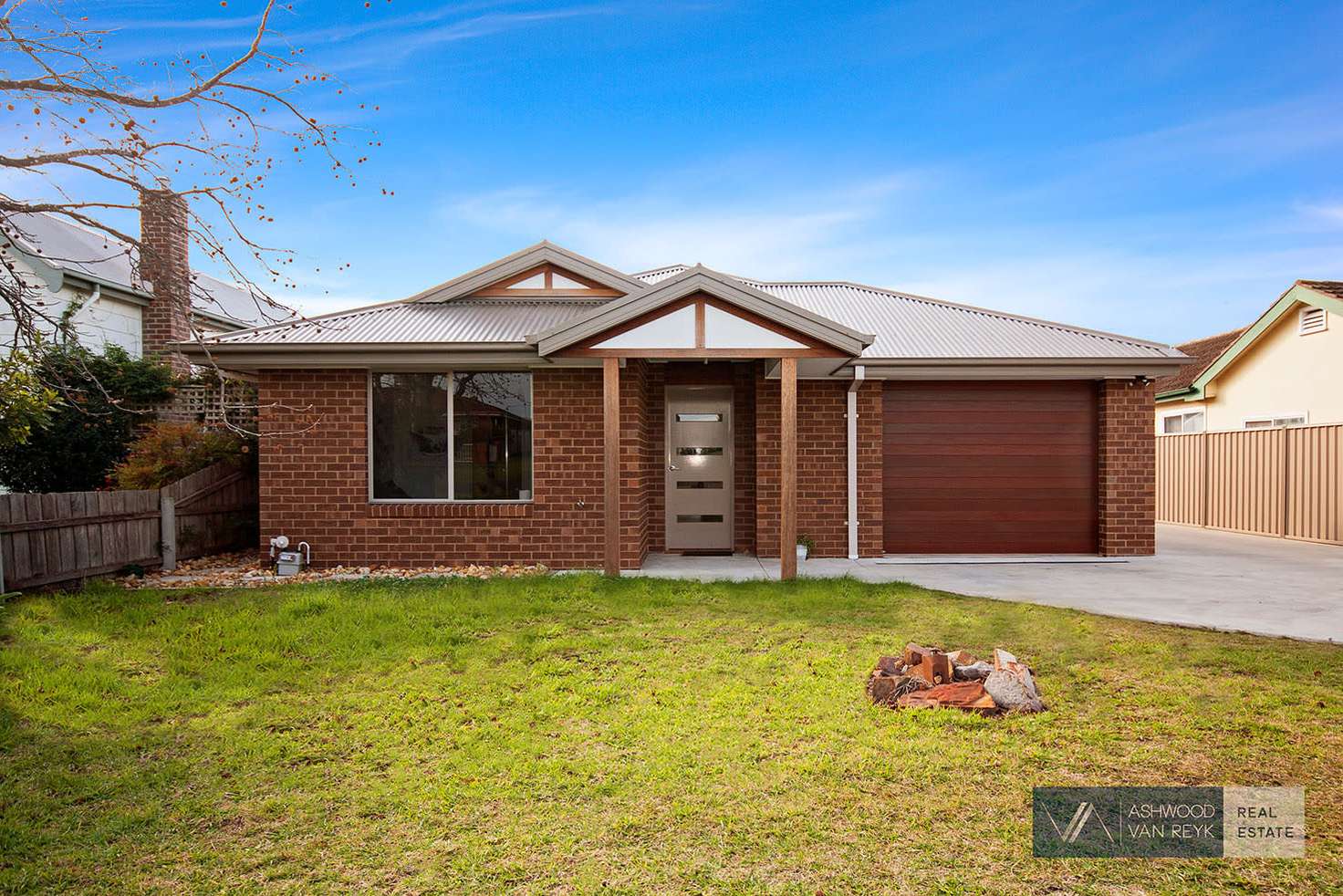 Main view of Homely townhouse listing, 1/30 Ross St, Bairnsdale VIC 3875