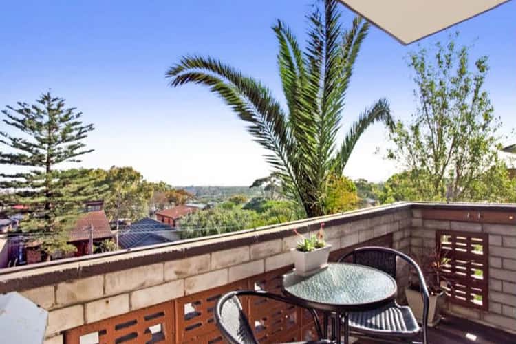 Second view of Homely unit listing, 2/232-234 Rainbow St, Coogee NSW 2034