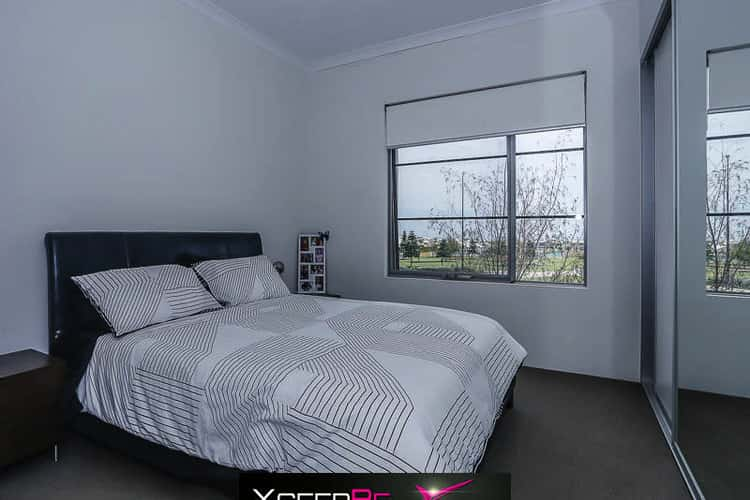 Fifth view of Homely apartment listing, 28/2 Royston Link, Butler WA 6036