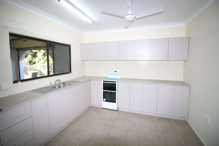 Main view of Homely unit listing, Unit 5/25 Queen St, Ayr QLD 4807