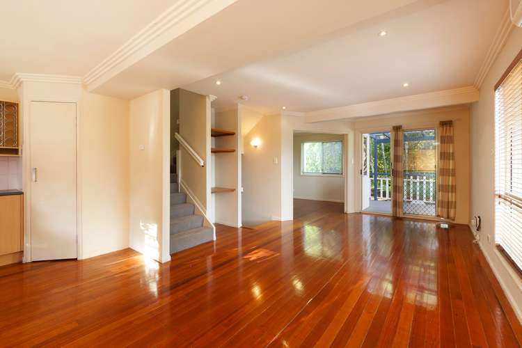 Main view of Homely townhouse listing, Unit 6/162-164 Fairfield Rd, Fairfield QLD 4103