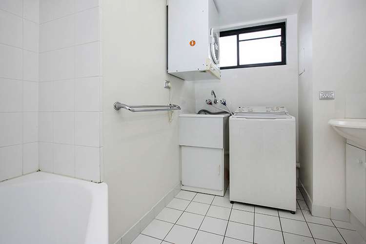 Third view of Homely apartment listing, 12/75 Thorn St, Kangaroo Point QLD 4169