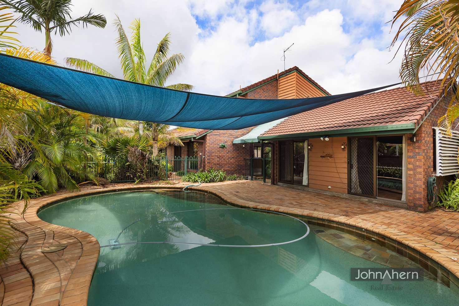 Main view of Homely house listing, 2 Brentwood Dr, Daisy Hill QLD 4127