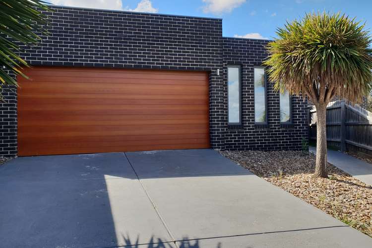 Main view of Homely house listing, 15 Edmonds Ct, Avondale Heights VIC 3034