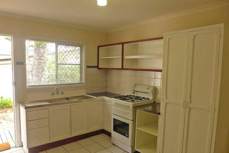 Fifth view of Homely unit listing, Unit 1/27 Deighton Rd, Dutton Park QLD 4102