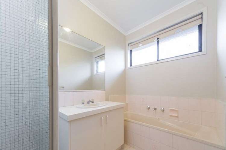 Fourth view of Homely house listing, 7 Medinah Rise, Hampton Park VIC 3976