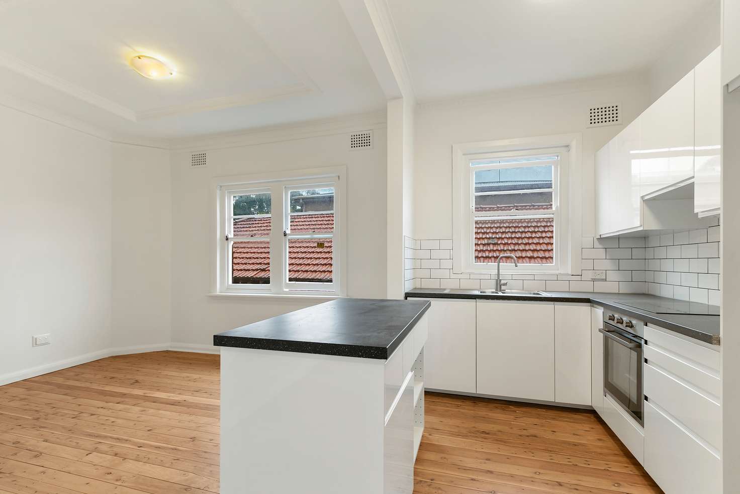 Main view of Homely unit listing, 2/35 Arden Street, Clovelly NSW 2031