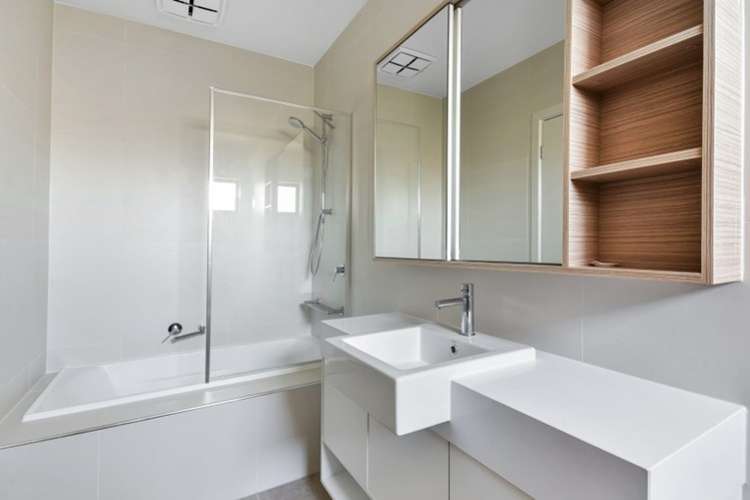 Fourth view of Homely townhouse listing, 33/7 Cresbrook Lane, Ivanhoe VIC 3079