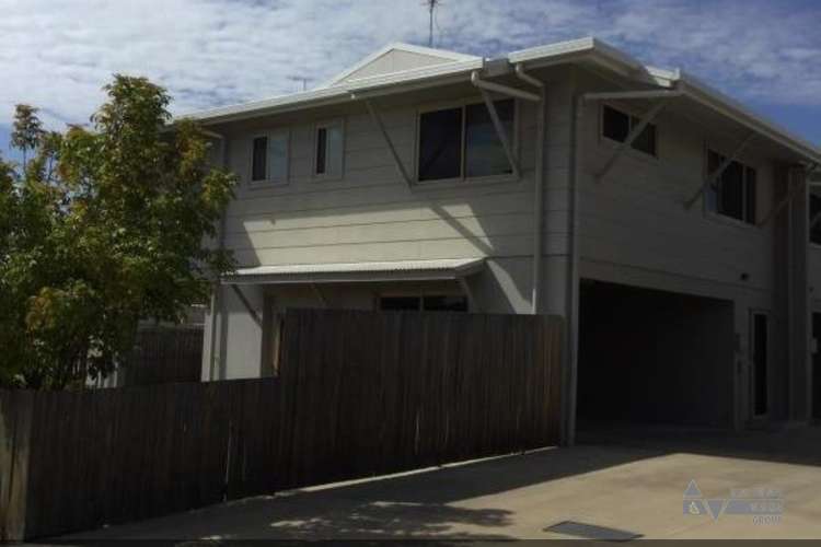 Main view of Homely unit listing, Unit 1/28 Blain St, Blackwater QLD 4717