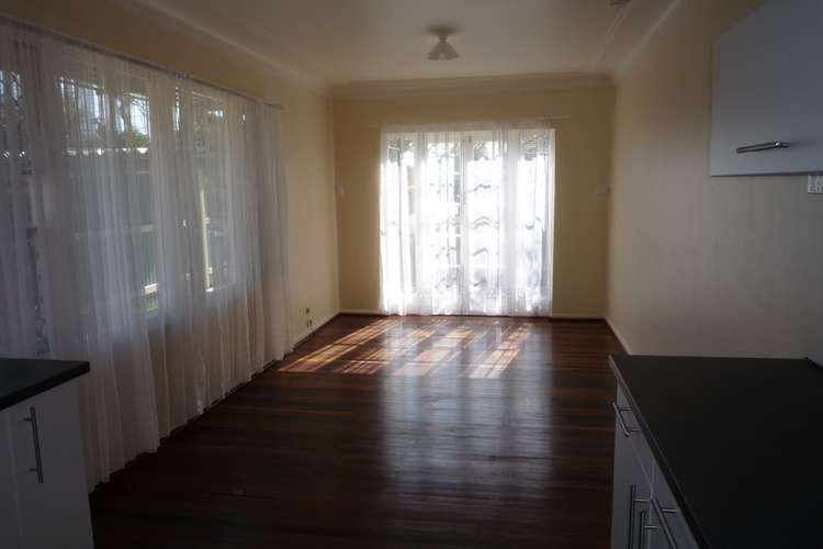 Fourth view of Homely semiDetached listing, Duplex/74 Laura Street, Clontarf QLD 4019