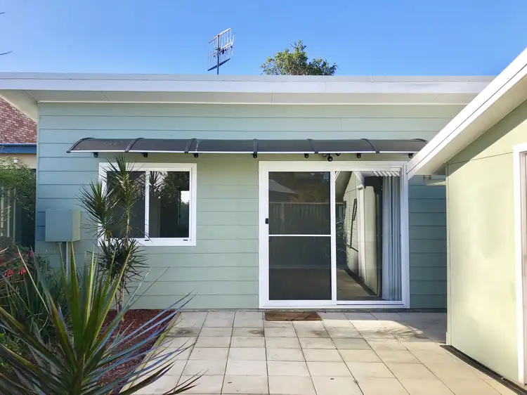 2 Melba Rd