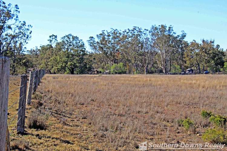 Third view of Homely acreageSemiRural listing, 1150 Old Stanthorpe Rd, Wildash QLD 4370