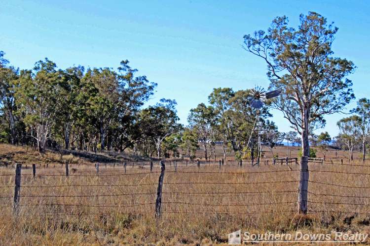 Sixth view of Homely acreageSemiRural listing, 1150 Old Stanthorpe Rd, Wildash QLD 4370