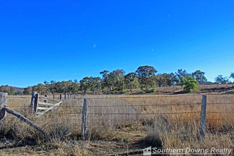 Seventh view of Homely acreageSemiRural listing, 1150 Old Stanthorpe Rd, Wildash QLD 4370