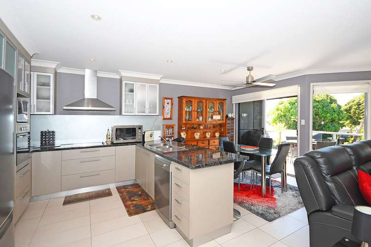 Fifth view of Homely townhouse listing, Unit 5/194 Cypress St, Urangan QLD 4655