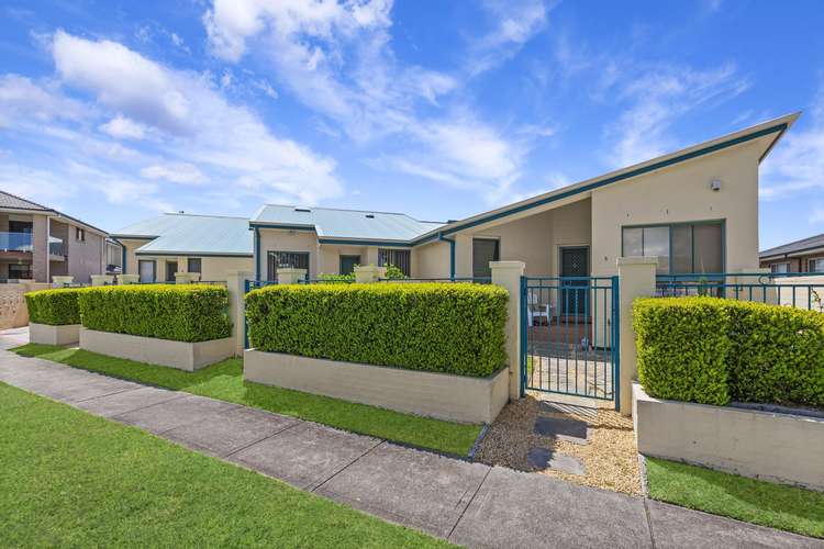 Second view of Homely unit listing, Unit 8/28-30 Bogan Rd, Booker Bay NSW 2257