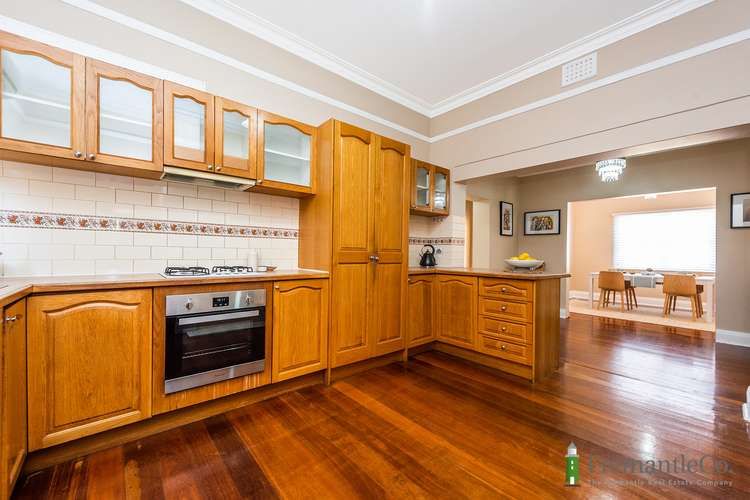 Fifth view of Homely house listing, 194 Hampton Rd, Beaconsfield WA 6162