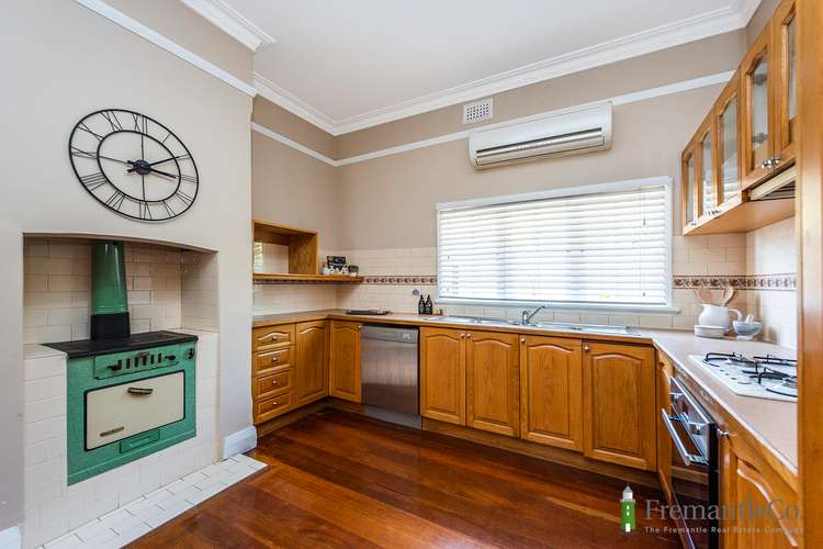 Sixth view of Homely house listing, 194 Hampton Rd, Beaconsfield WA 6162