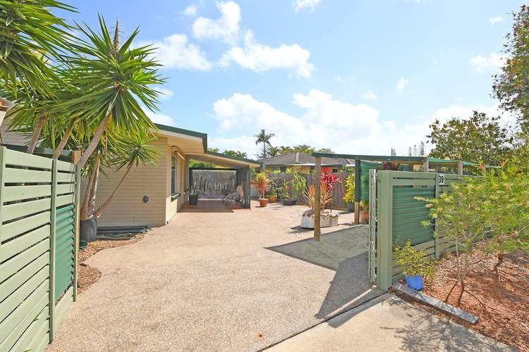Second view of Homely unit listing, Unit 1/39 Corser St, Point Vernon QLD 4655
