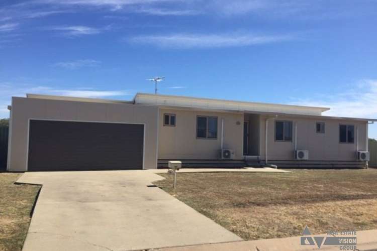 28 Summer Red Ct, Blackwater QLD 4717