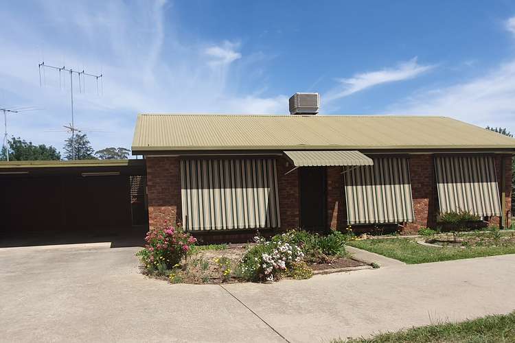 Main view of Homely unit listing, Unit 2/17 Main St, Rutherglen VIC 3685