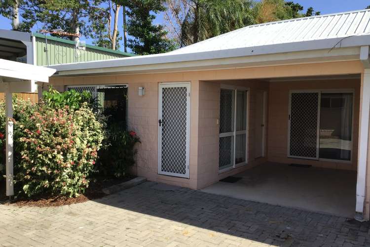 Main view of Homely unit listing, Unit 4/42 Surrey St, Hyde Park QLD 4812