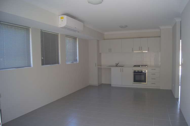 Main view of Homely unit listing, Unit 1/38 Lake St, Rockingham WA 6168