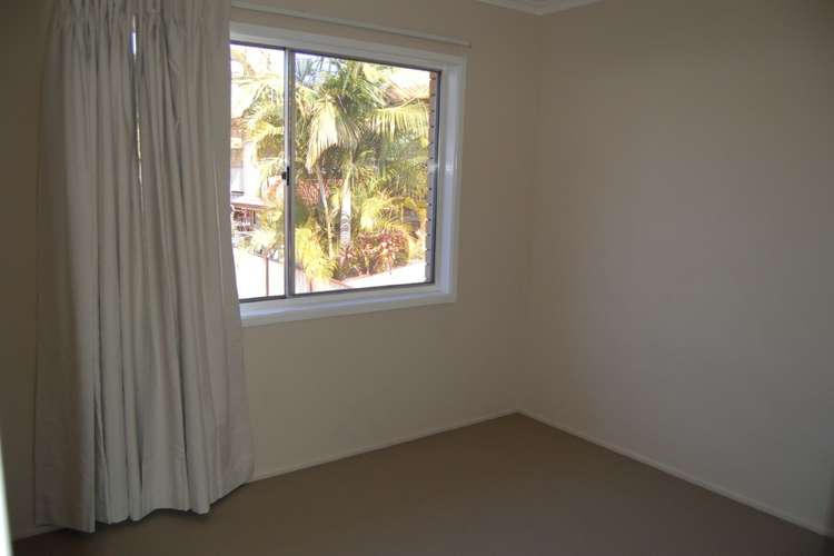Fourth view of Homely unit listing, Unit 6/18 Kent St, Coorparoo QLD 4151
