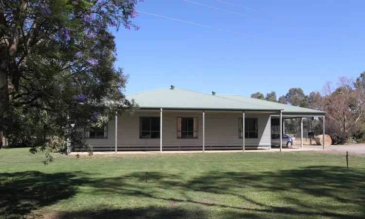 11 Murray Road, Koonoomoo VIC 3644