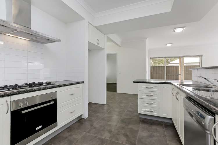 Fourth view of Homely house listing, 31 Ollave Circuit, Aveley WA 6069