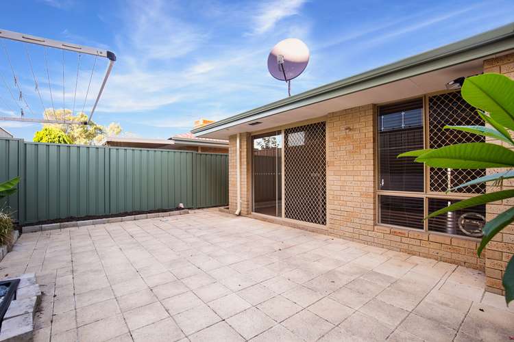 Unit 15/35 Winnacott St, Willagee WA 6156