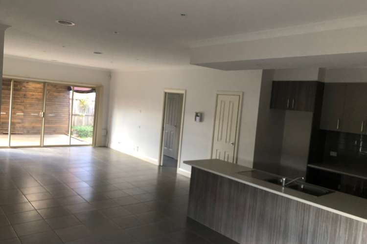 Fourth view of Homely house listing, Unit 2/31 Carissa Rd, Brookfield VIC 3338