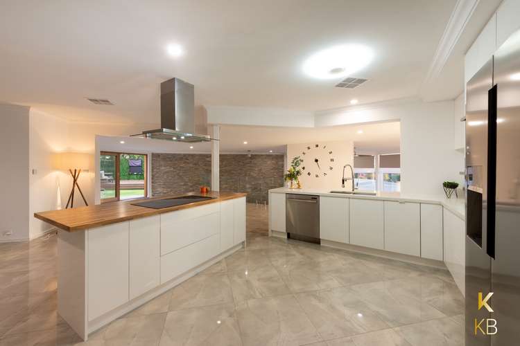 Fifth view of Homely house listing, 2 Ironbark Pl, Halls Head WA 6210