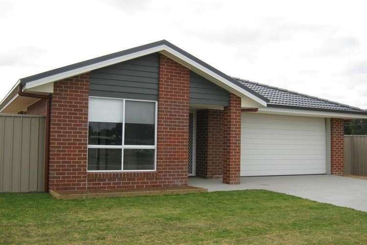 Main view of Homely house listing, 5 Russell Ct, Barooga NSW 3644