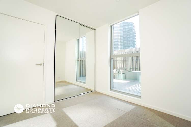 Fifth view of Homely apartment listing, 906E/888 Collins Street, Docklands VIC 3008