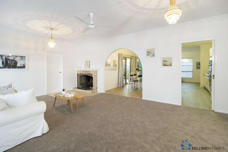 Fifth view of Homely house listing, 4 Lyall Cl, Riverhills QLD 4074
