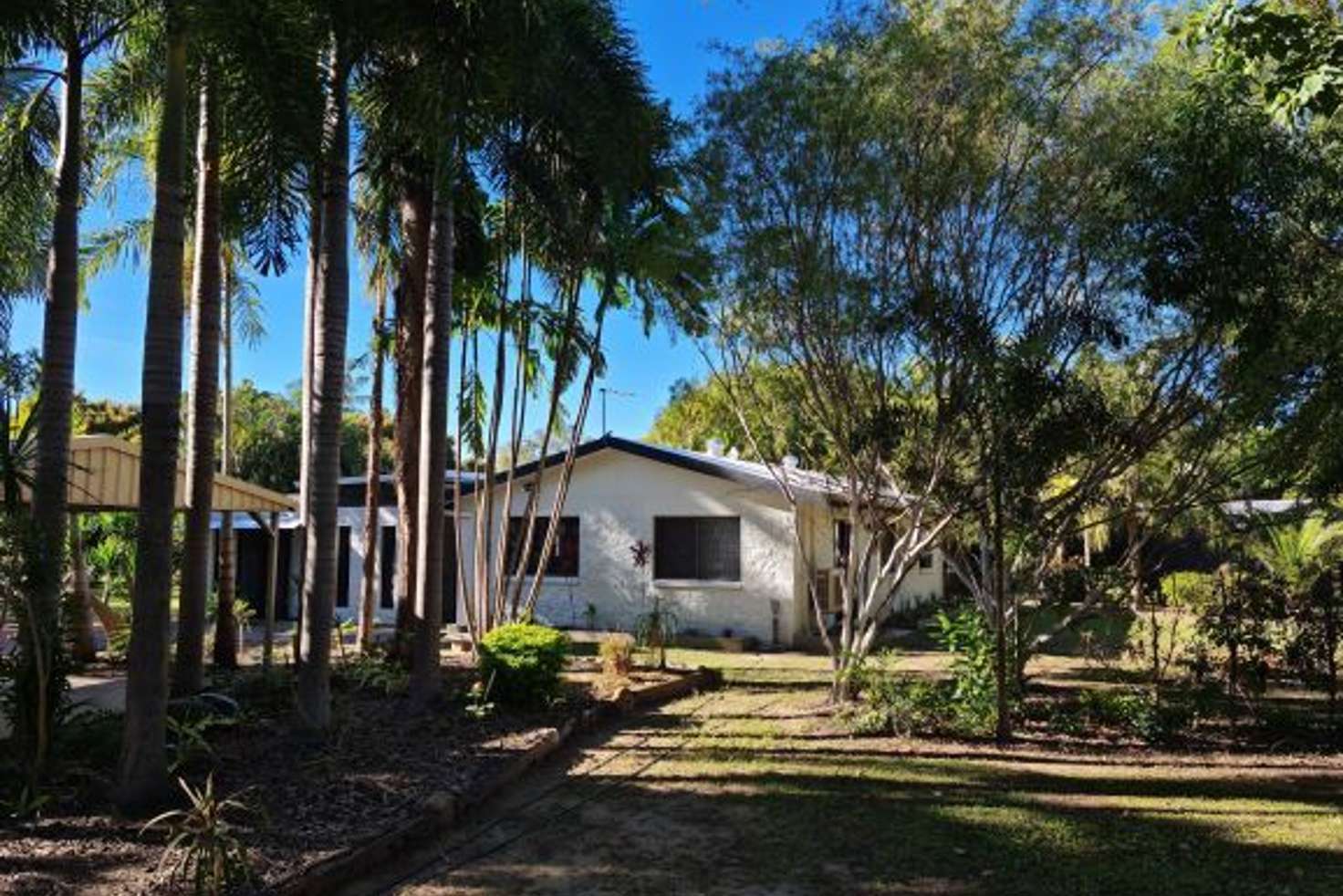 Main view of Homely house listing, 2 Lorne Ct, Bluewater QLD 4818