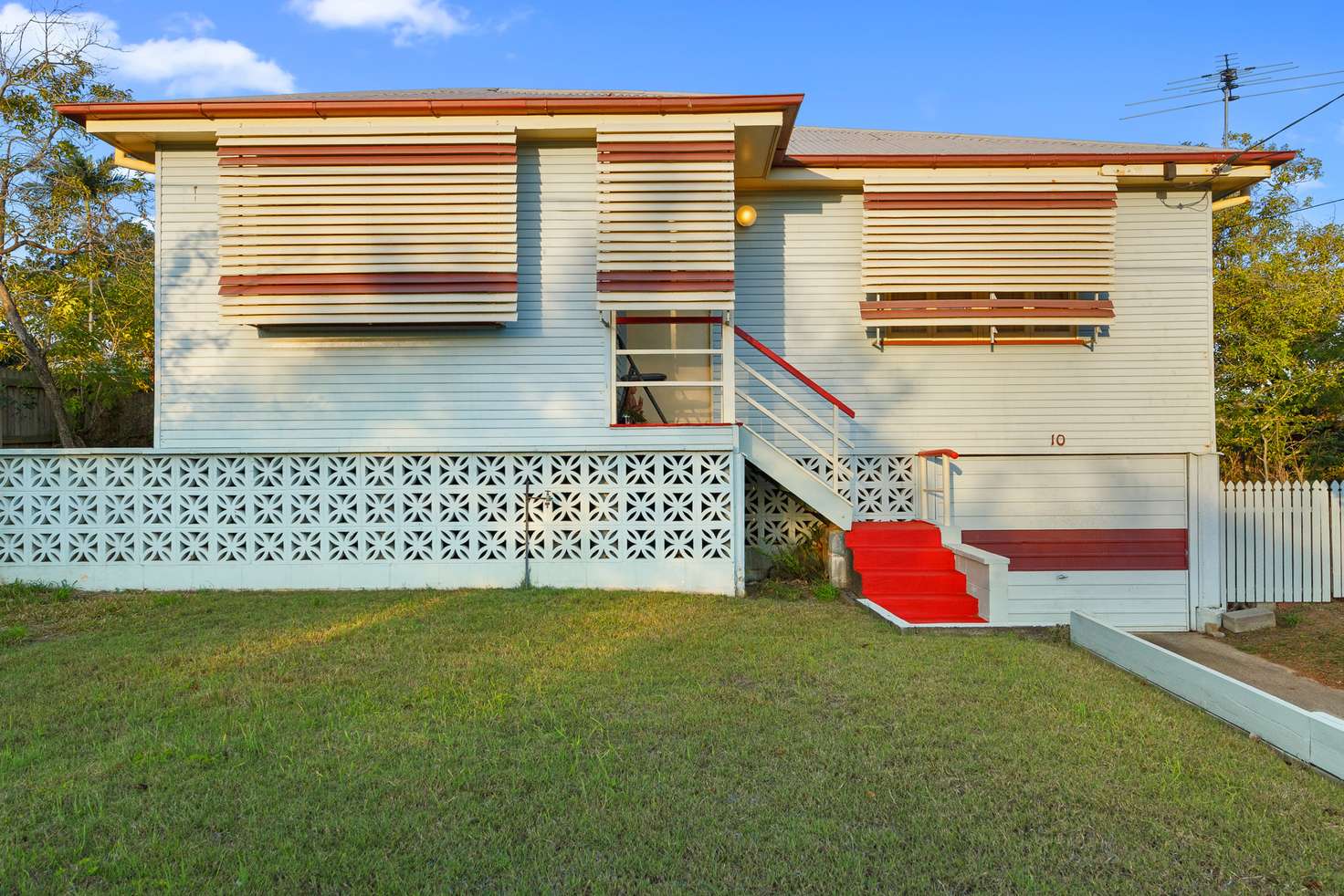 Main view of Homely house listing, 10 Brockhouse St, Upper Mount Gravatt QLD 4122