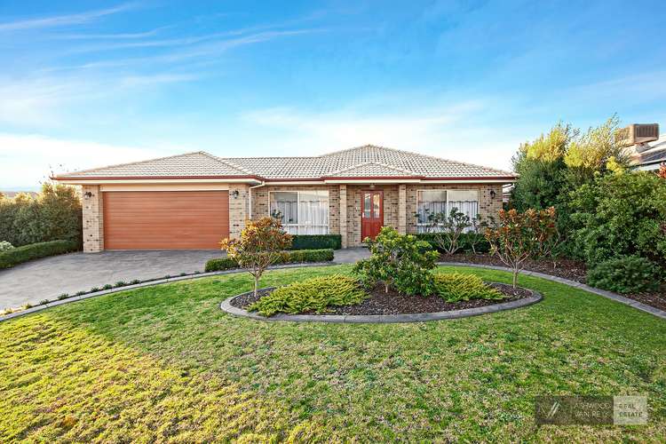 8 The Crescent, Eagle Point VIC 3878