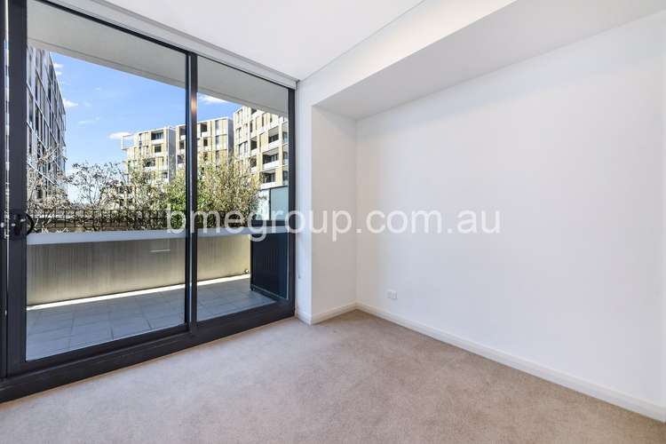 Fifth view of Homely apartment listing, Unit 402/57 Hill Rd, Wentworth Point NSW 2127