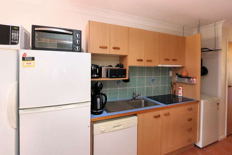 Second view of Homely unit listing, Villa 28/1 Pebble Beach Dr, Coral Cove QLD 4670