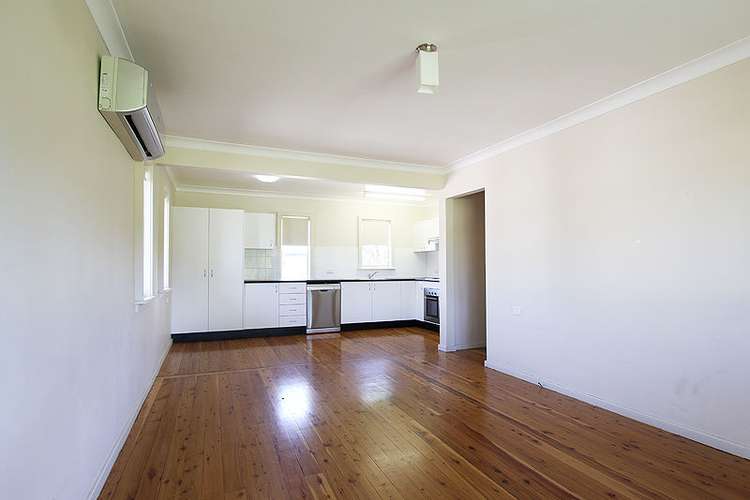 Fifth view of Homely house listing, 19 Wentworth Avenue, Singleton NSW 2330